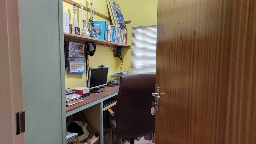 3 Bedroom Property for Sale in Kaffrarian Heights Eastern Cape